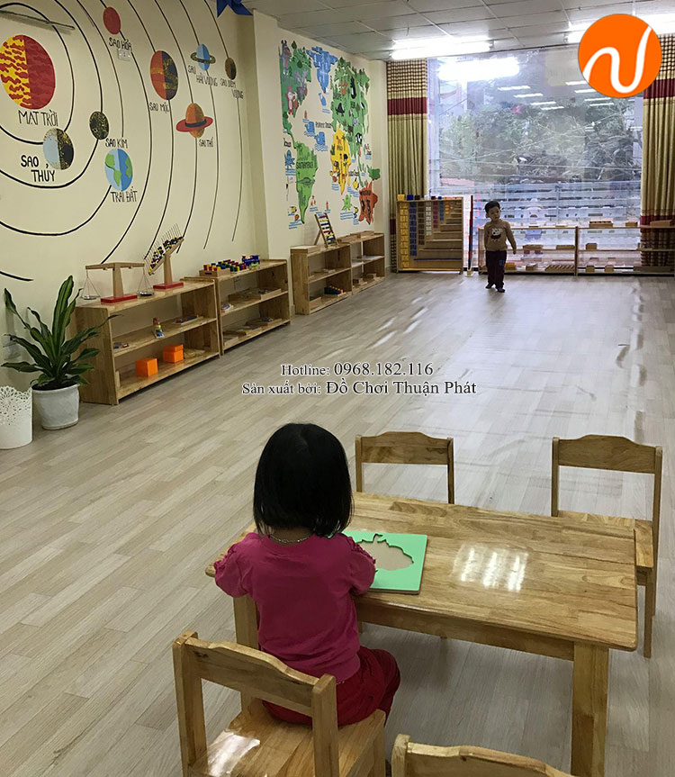 Sản xuất lắp đặt bàn ghế gỗ, tủ kệ mon cho trường mầm non tại Hải Phòng-4