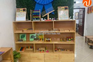 Giao kệ Montessori cho khách hàng mở lớp học Montessori tại Hà Nội