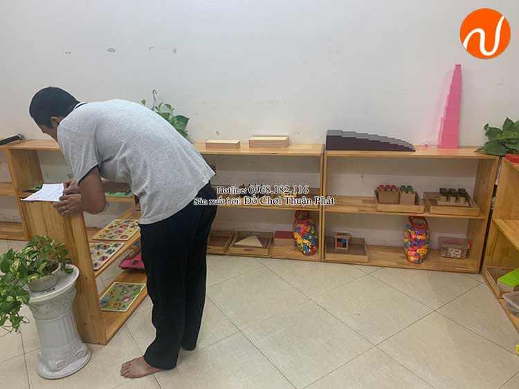 Giao kệ Montessori cho khách hàng mở lớp học Montessori tại Hà Nội-3