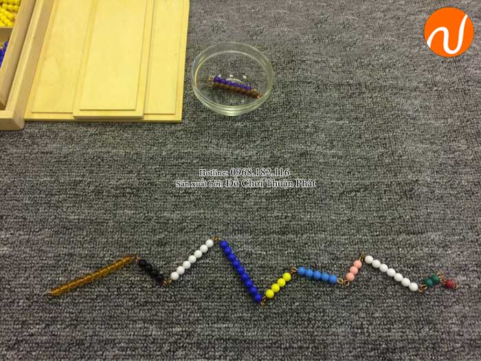 Hướng dẫn sử dụng giáo cụ Montessori khay hạt cườm với trò chơi xếp hình con rắn-7