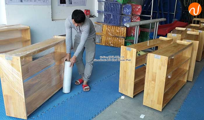 Sản xuất kệ Montessori 4 tầng cho trường mầm non tại Hà Nội-2