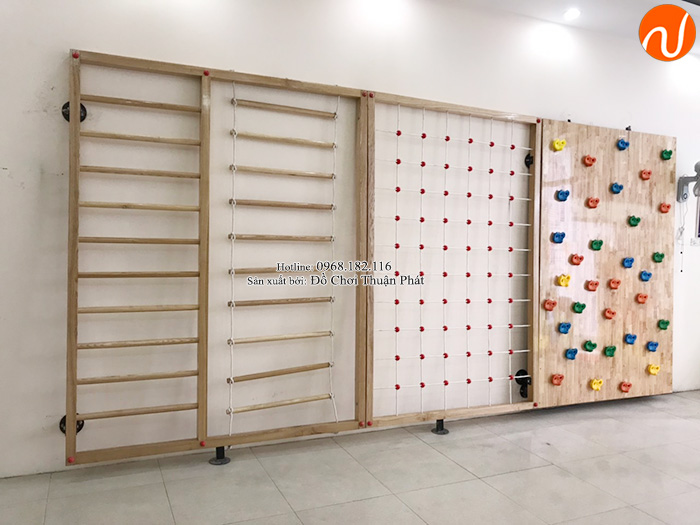 Sản xuất lắp đặt vách leo núi gỗ đa năng cho trường mầm non tư thục tại Hà Nội